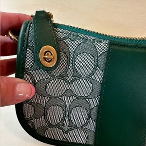 Coach bag never used